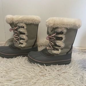 Snow boots girls